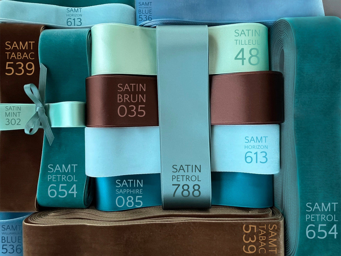 PALETTE: Teal & Icy Blue