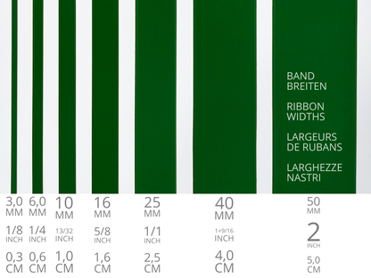 Doubleface Satinband in Schweizer Qualität. 13 dunkle Grüntöne mit zart schimmernder Farbtiefe in 7 Breiten. Schadstofffrei.