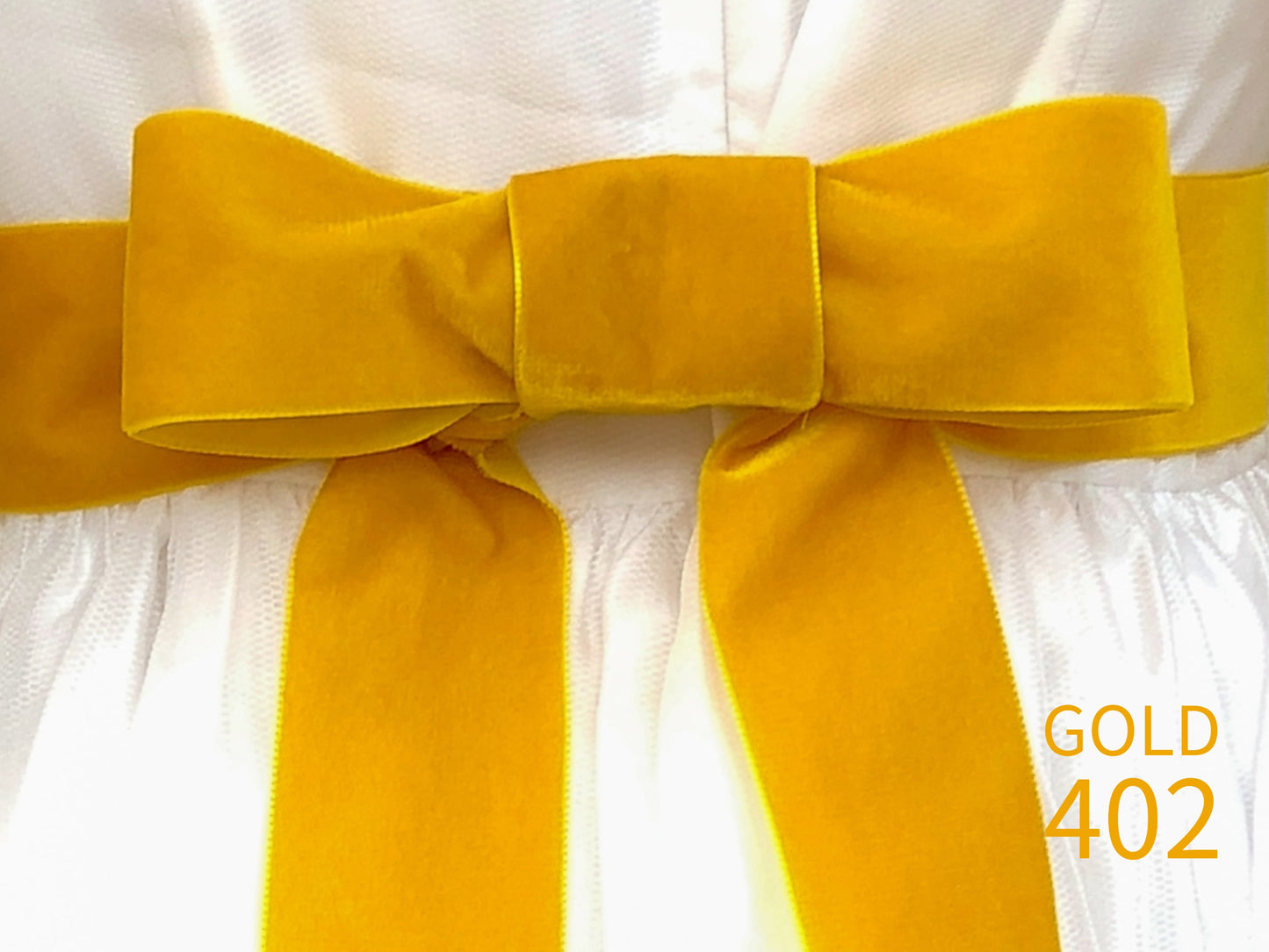 Swiss quality velvet ribbon. 4 shades of yellow with delicately shimmering depth of color in 7 widths. Free of harmful substances.