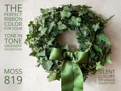 Nastro di raso double face di qualità svizzera. 13 tonalità di verde scuro con profondità di colore delicatamente scintillante in 7 larghezze. Privo di sostanze nocive.