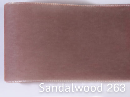 Swiss quality velvet ribbon. 10 shades of pink with a delicately shimmering depth of color in 7 widths. Free of harmful substances.