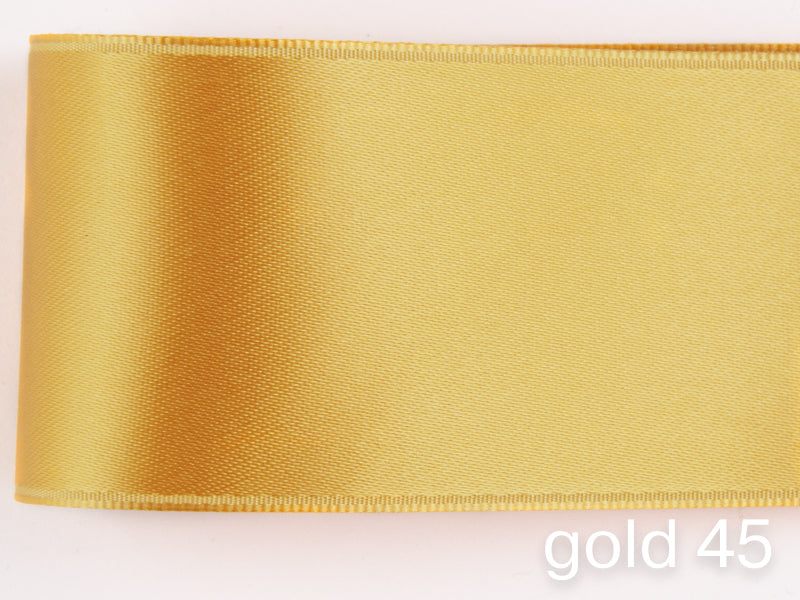 Doubleface satin ribbon in Swiss quality. 10 shades of yellow with a delicate shimmering depth of color in 7 widths. Pollutant-free.