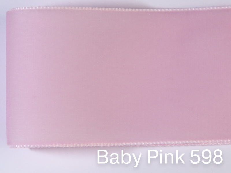 Swiss quality velvet ribbon. 10 shades of pink with a delicately shimmering depth of color in 7 widths. Free of harmful substances.