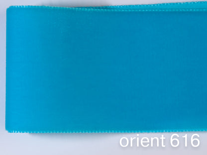 Swiss quality velvet ribbon. 7 light blue tones with delicately shimmering depth of color in 7 widths. Free of harmful substances.