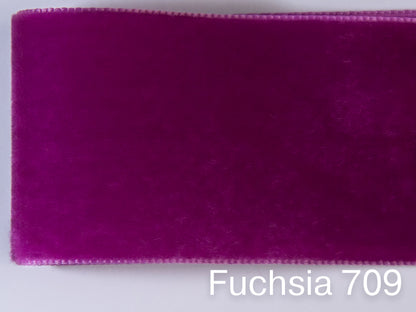Swiss quality velvet ribbon. 10 shades of pink with a delicately shimmering depth of color in 7 widths. Free of harmful substances.