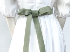 Velvet belt with bow in green, sage, emerald, petrol. 72 colors, 3 widths. Swiss quality for dresses, wedding dresses, ball gowns, dirndls.