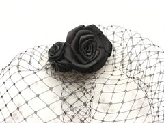 BIRDCAGE FASCINATOR - HEADDRESS WITH A VEIL AND ROSES © Seegang Berlin