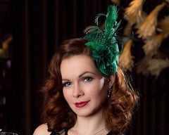 FASCINATOR - A GLAMOROUS BILLIARD BOTTLE GREEN HAT © Seegang Berlin