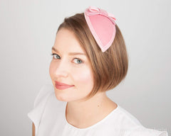 FASCINATOR - DROP SHAPE HEADDRESS WITH VELVET BOW IN LIGHT ALMOND BLOSSOM PINK © Seegang Berlin