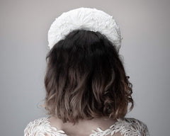 HAIR CIRCLET - BOLD BRIDAL CROWN FROM HIGH QUALITY LACE WITH PEARLS IN BRIGHT CREME COLOUR © Seegang Berlin