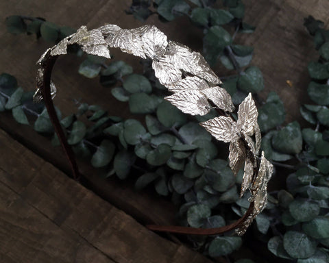 HAIR CIRCLET - BRIDAL HAIR JEWELLERY WITH FAIRY LEAFS IN SILVER COLOR FOR WOODLAND STYLES © Seegang Berlin