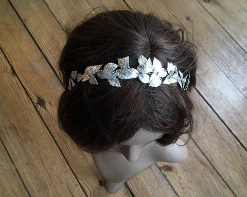 HAIR CIRCLET - BRIDAL HAIR JEWELLERY WITH FAIRY LEAFS IN SILVER COLOR FOR WOODLAND STYLES © Seegang Berlin