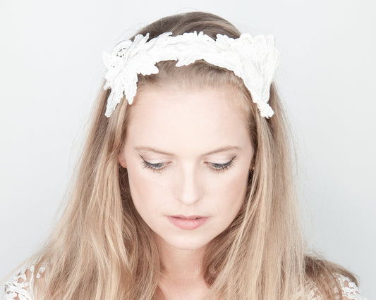 HAIR CIRCLET - BRIDAL HEADBAND MADE FROM LACE IN CREME COLOUR © Seegang Berlin