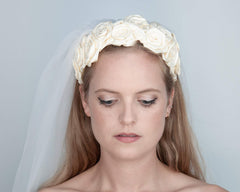 HAIR CIRCLET - BRIDAL HEADBAND WITH MANY HAND SEWN ROSES IN IVORY COLOUR © Seegang Berlin