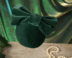 LULU - VELVET FASCINATOR WITH A BOW BACK IN BLACK © Seegang Berlin